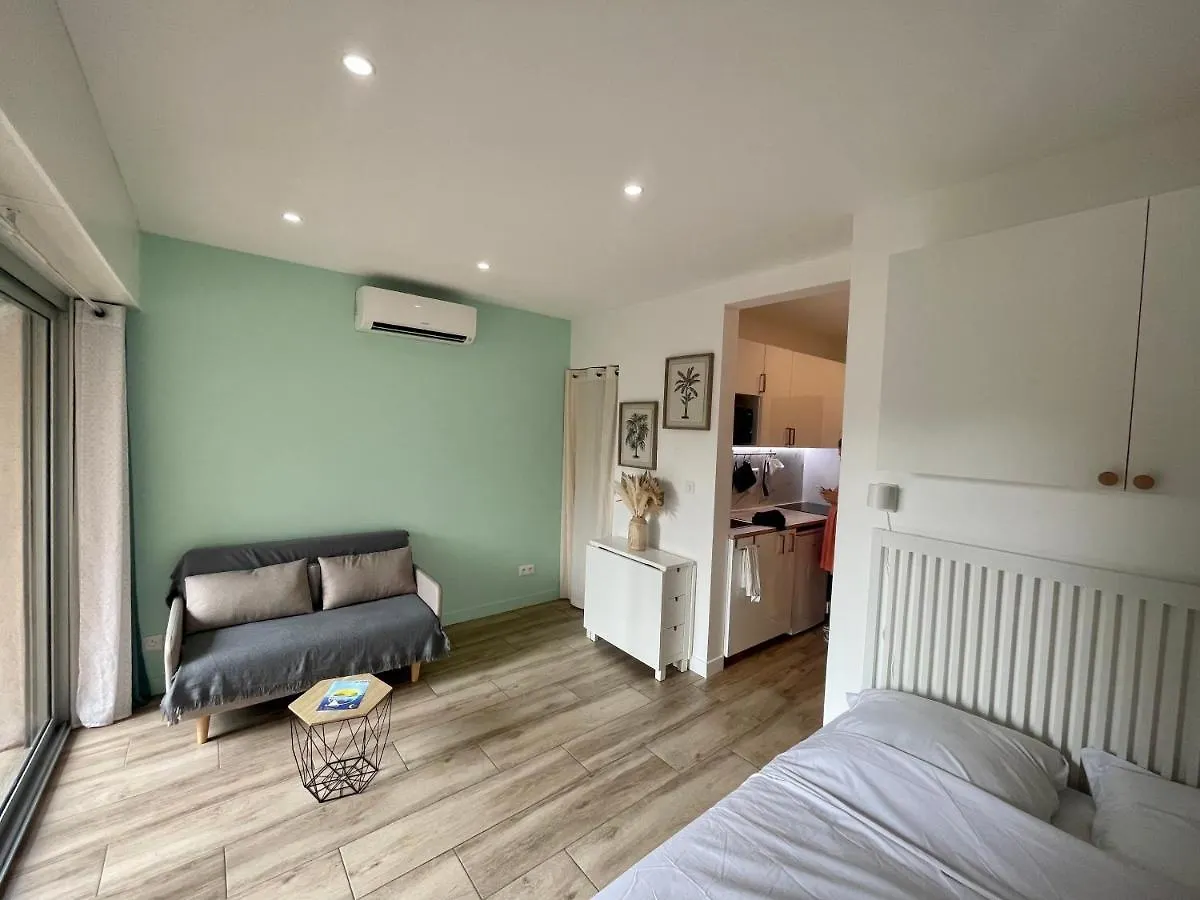 Superbe Studio Avec Terrasse Proximite Plage Saint-Mandrier-sur-Mer Apartment